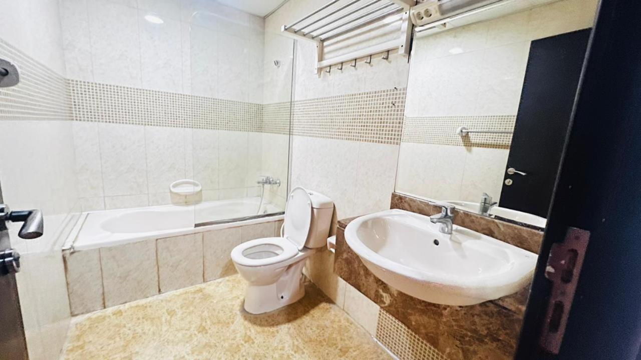 Executive Suite Room In Barsha 1 Near Moe Metro Dubaj Kültér fotó